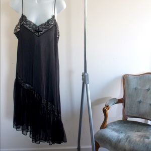 Vintage noir nightgown